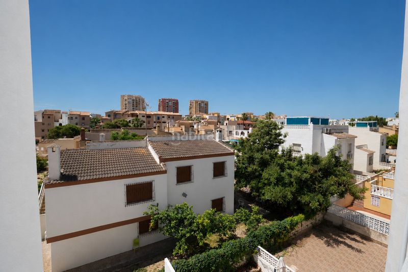 Foto 8c99c855-015e-46f2-86ca-49e0388991de. Casa adossada a San Agustín Alicante
