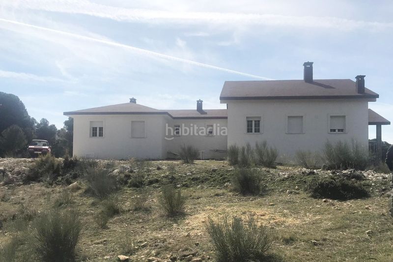 Foto 522e9f16-4fa9-4096-9748-83575f83fe8c. Finca rústica a Avda de Madrid - Pº de la Estación Jaén