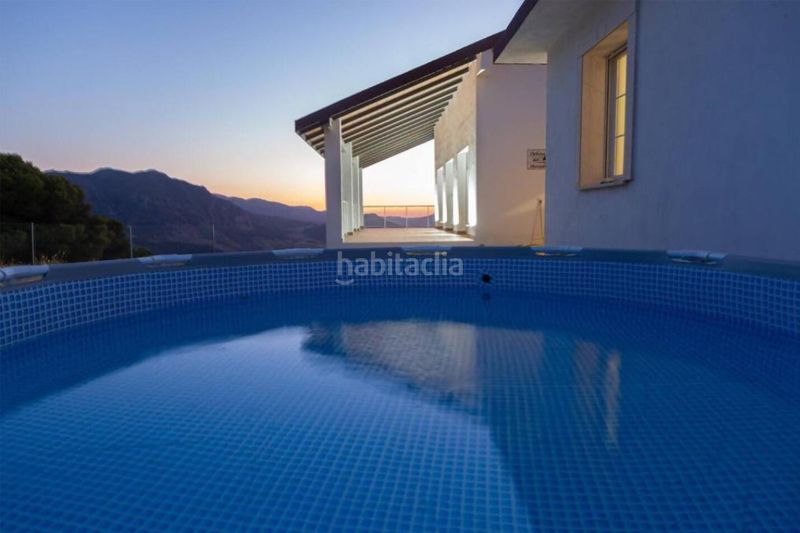 Foto e9aed2a1-e3f8-4e98-a4e0-3c39ddb1091b. Finca rústica a Avda de Madrid - Pº de la Estación Jaén