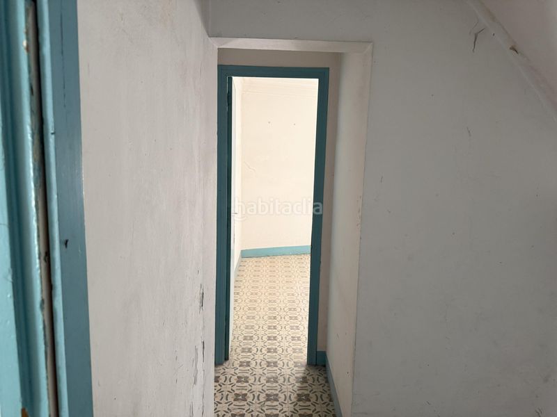Foto d2e89d8b-d2e2-4c18-8600-83c4c798dde0. Casa aparellada a Bellvei