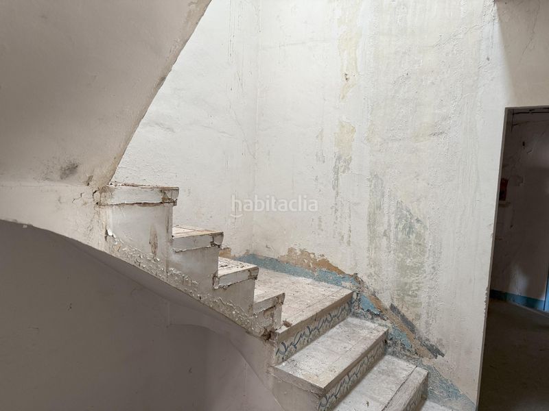 Foto fbfd19a6-b0b7-47d9-a065-245e3b6d73b0. Casa aparellada a Bellvei