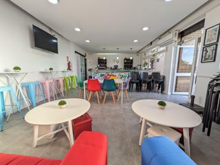 Rent Business premise in Bonavista. Local comercial en la avenida sanatori