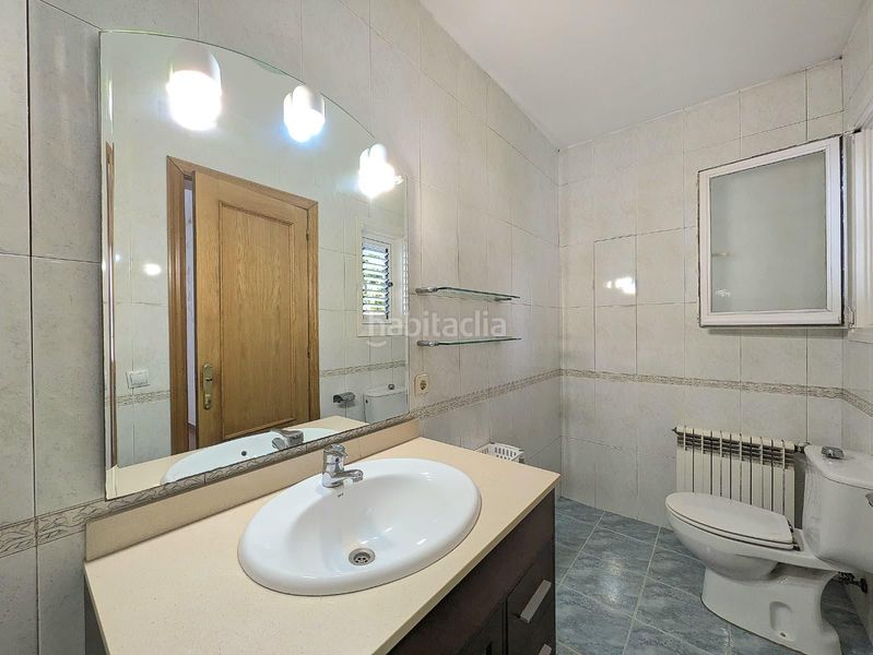 Foto 2b2045b9-57da-4ff8-8aa6-0b0dfadc5485. Xalet amb aparcament a Bonastre