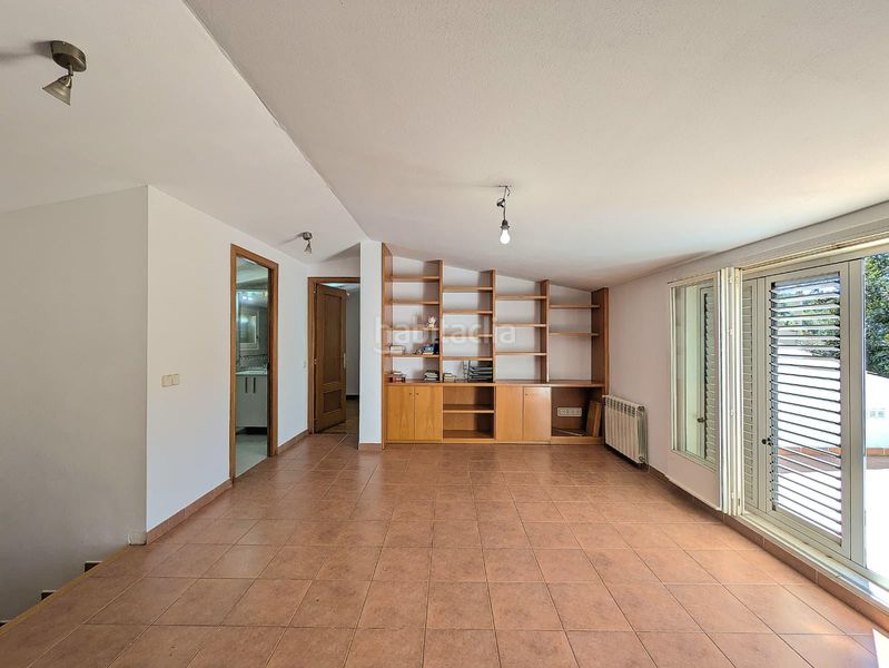 Foto 5052d2ab-4c23-4f3a-9a3c-e54a6fc917c2. Xalet amb aparcament a Bonastre