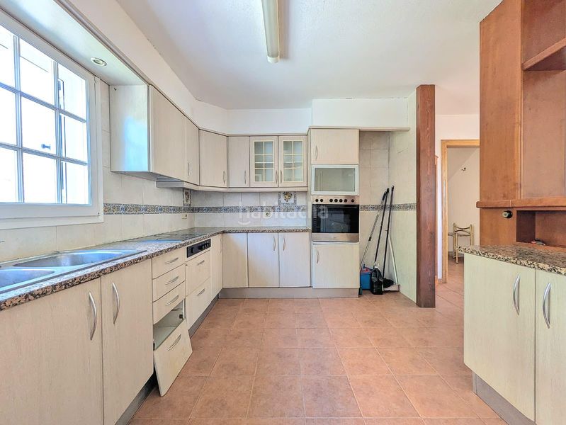 Foto 9b857449-0948-440b-a7be-6755ab58a574. Xalet amb aparcament a Bonastre