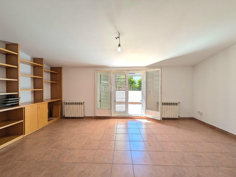 Foto bbd4c104-179d-4d33-83fe-51260a297d62. Xalet amb aparcament a Bonastre