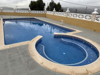 Chalet en Bisbal del Pened�s (La). En urb can gordei la bisbal del penedes
