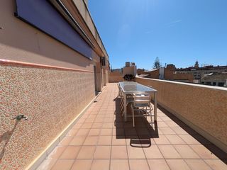 Dachwohnung in Centre. A 3 minutos de la plaza nova