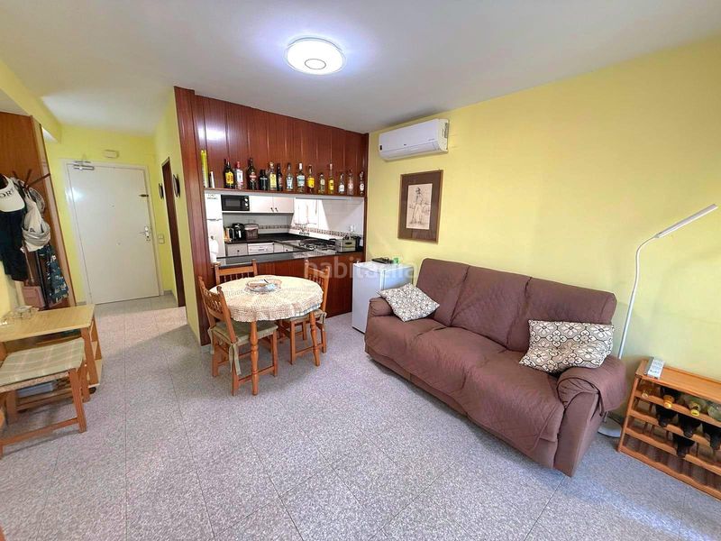 Foto 1d3607b9-f36a-45ff-ba70-1f256b2df31f. Apartament amb aparcament a Coma-ruga platja Coma-ruga