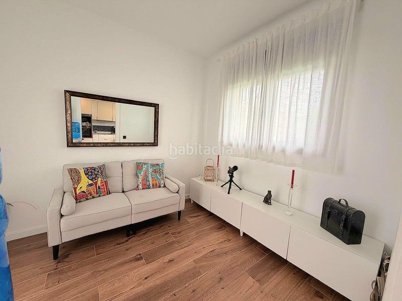 Foto 1b8cb83c-743f-4ff4-a7a5-be41462bbc53. Chalet con riscaldamento in Cunit residencial Cunit