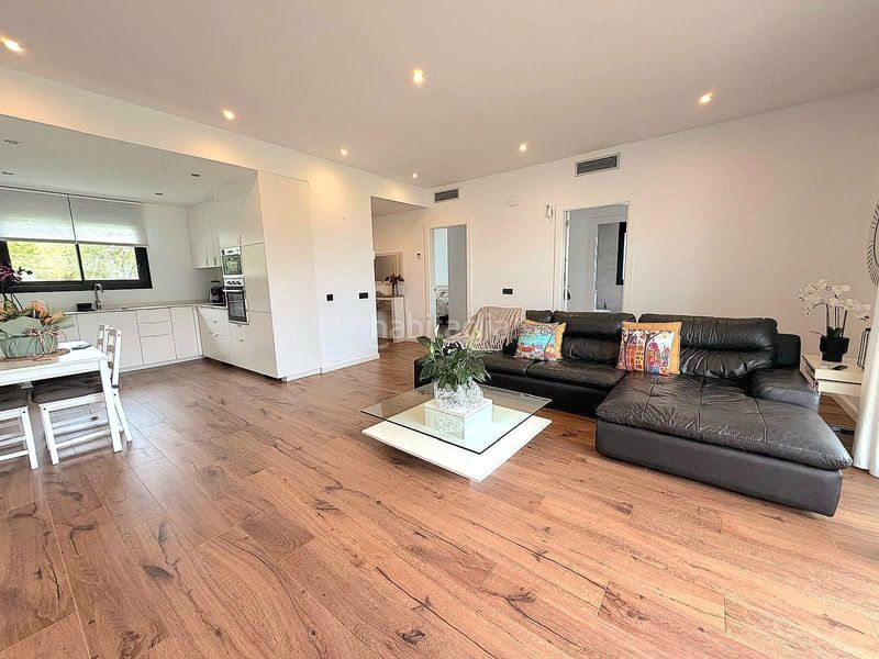 Foto 38a4e7cc-53e8-404f-b505-524bd19c4c1a. Chalet con riscaldamento in Cunit residencial Cunit