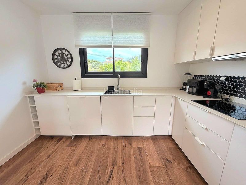 Foto 49acd9a6-de6c-4631-9b5b-3508fd674357. Chalet con riscaldamento in Cunit residencial Cunit