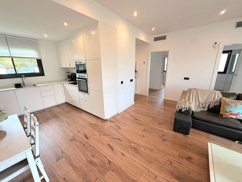 Foto 7875dc2e-5e9f-445a-8533-b478d5b9f878. Chalet con riscaldamento in Cunit residencial Cunit