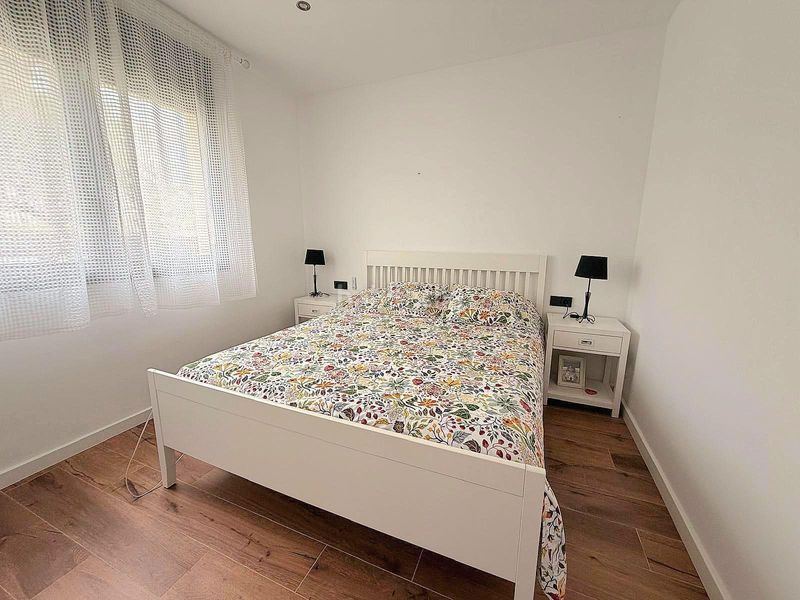 Foto ccb047a8-652b-47fa-8b59-c86ed76d7dd3. Chalet con riscaldamento in Cunit residencial Cunit