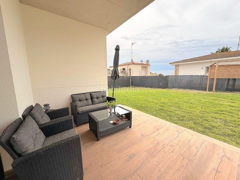 Foto f4e1c9ef-4640-44f9-be87-c4615778dd81. Chalet con riscaldamento in Cunit residencial Cunit