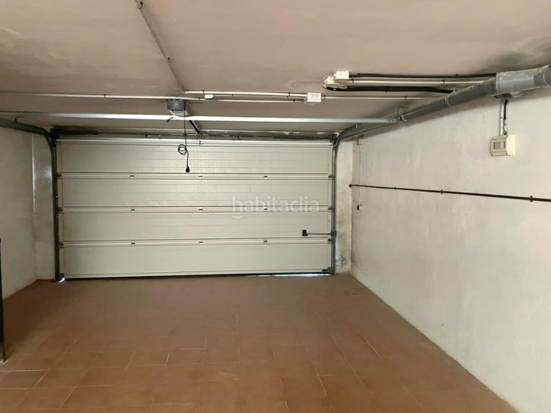Foto 23a0186f-5c2d-4568-9aff-71b87f4309b7. Casa aparellada amb aparcament a Calafell poble Calafell