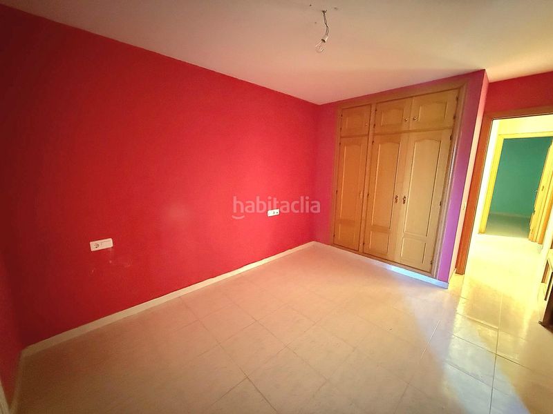Foto 7f123aac-3b9d-4aa5-86e0-0ff2a329cbe6. Casa aparellada amb aparcament a Calafell poble Calafell