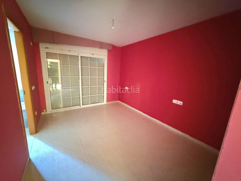 Foto be0fdbf5-a98d-4d27-8274-185227e03cf3. Casa aparellada amb aparcament a Calafell poble Calafell