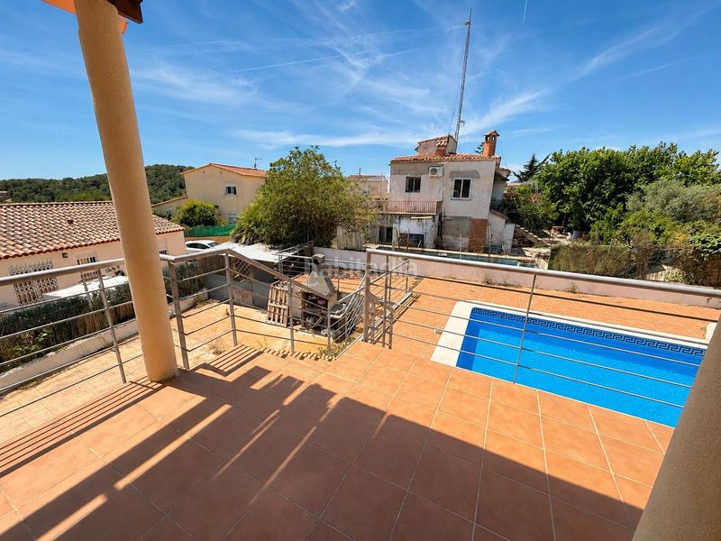 Foto 7548d824-e623-4c8f-a078-f3806b0ae488. Xalet amb calefacció aparcament piscina a Valldemar-Montmar Segur de Calafell