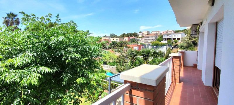 Foto 3eecc624-c9ab-45e8-9601-12e320410b37. Chalet mit heizung parking in Segur de dalt Segur de Calafell