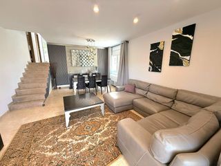 Chalet in Valldemar-Montmar. En la urb valldemar.