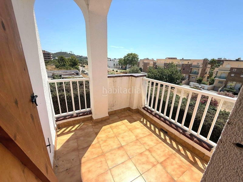 Foto 230a2ee4-dffa-498c-9374-b0afbcb33858. Casa aparellada a Calafell residencial Calafell