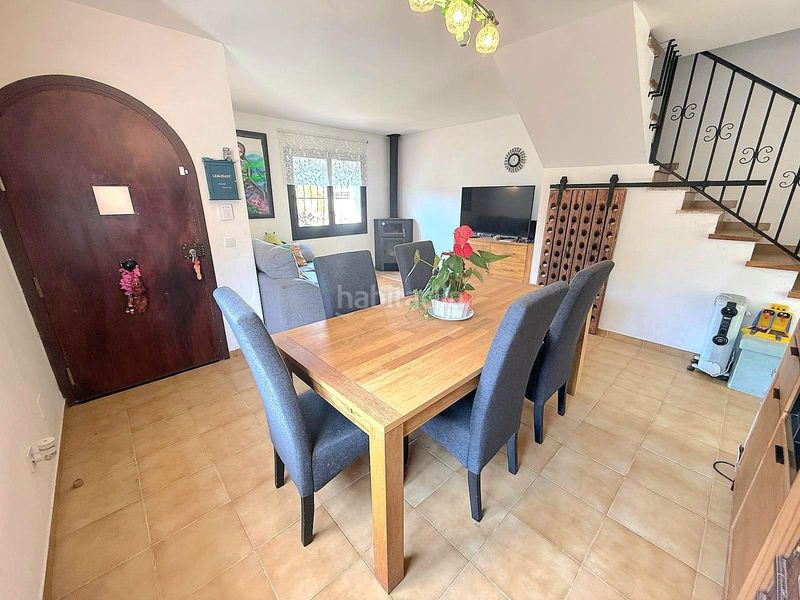 Foto 9b4d58a1-309b-42b0-b873-b1f040230f3d. Casa aparellada a Calafell residencial Calafell
