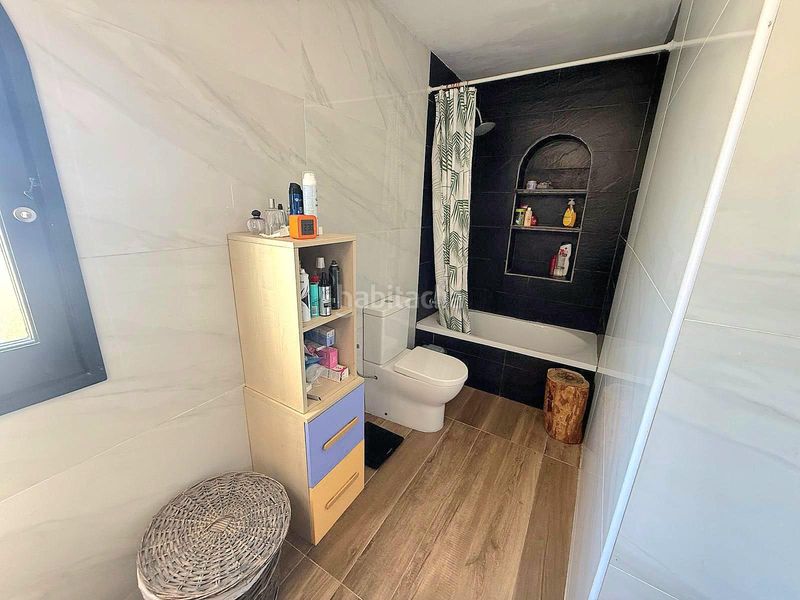Foto ae7fbff1-c235-4650-9954-59f02d47e85f. Casa aparellada a Calafell residencial Calafell