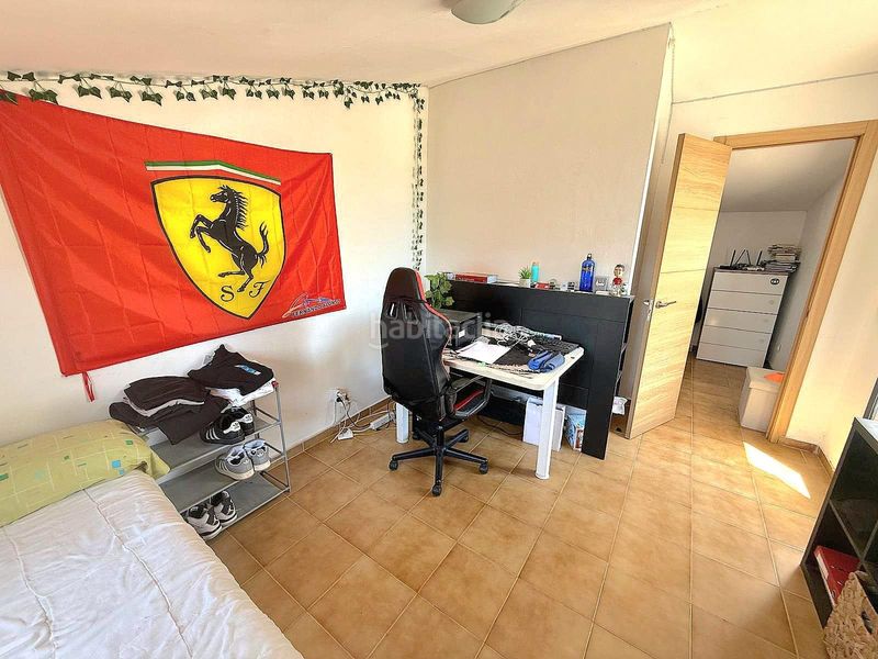 Foto cdb05dc7-f2b7-49d2-a2ae-cd77a56b211c. Casa aparellada a Calafell residencial Calafell