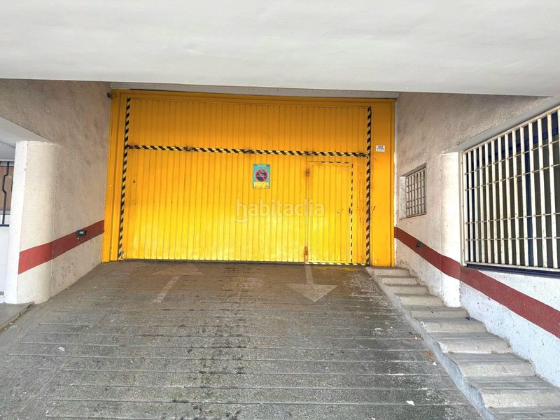 Foto 422dd1d2-854e-4b3b-a1b6-9eb08d1f170b. Aparcament cotxe a Calafell platja Calafell