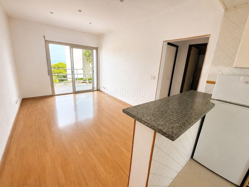 Foto 6f638e02-0f16-405c-ab3e-d1bca3d60ce2. Apartament amb aparcament a Segur de Calafell nucli urbà Segur de Calafell