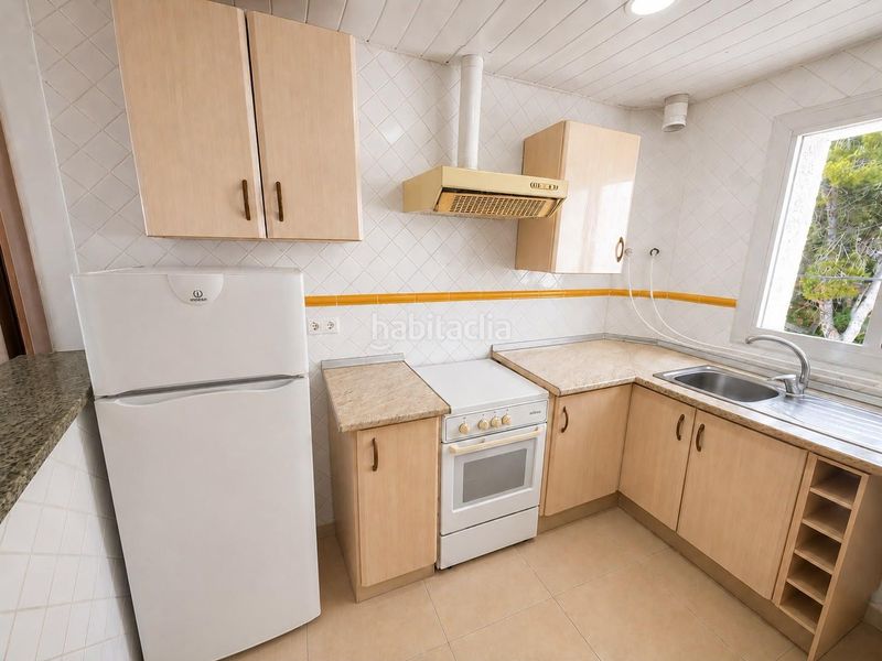 Foto f57f99f1-c6bc-4e86-bcb8-17aae24e4f60. Apartament amb aparcament a Segur de Calafell nucli urbà Segur de Calafell