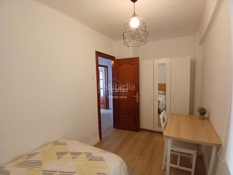 Foto f3f4d71a-d44f-4799-857e-08b0d59381c2. Lloguer pis amb calefacció a Porta Nova Ferrol