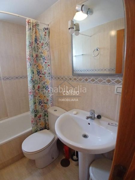 Foto 9072f989-cb00-40c8-9a43-bedaee096299. Lloguer pis amb calefacció a Esteiro Ferrol