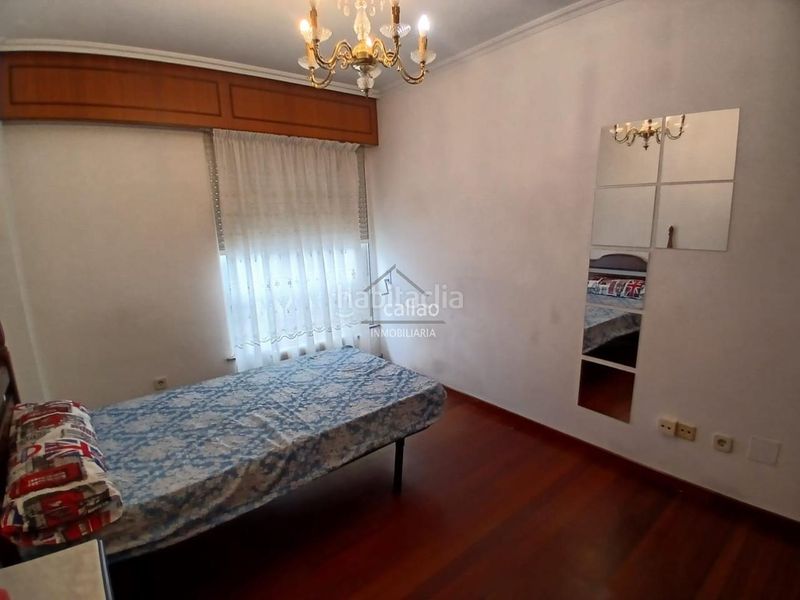 Foto 984116f2-fa69-421e-ad01-ae4700753a62. Rent flat with heating in Esteiro Ferrol