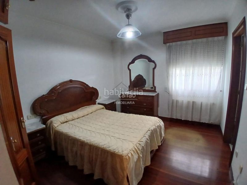 Foto f69bd009-ed52-4ac7-bc88-71b549516d9b. Rent flat with heating in Esteiro Ferrol
