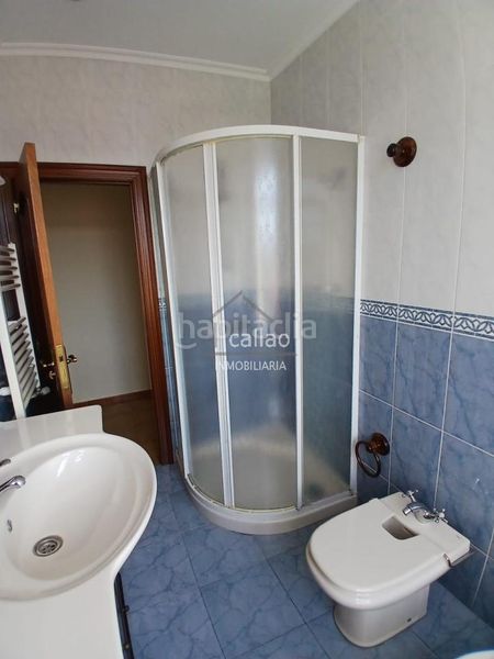 Foto b8e7e9a0-a2fb-46cf-8335-ac41967e9473. Rent flat with heating in A Malata - Catabois - Ciudad Jardín Ferrol