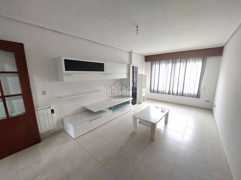 Foto ae1bacf2-90af-4340-b061-29ae8615da27. Piso en Piñeiros - Freixeiro Narón
