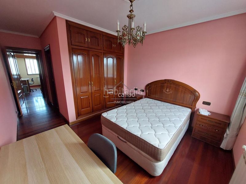 Foto 32774569-bdc2-4638-8e6a-d247e989ab3b. Lloguer dúplex amb calefacció a Plaza de España Ferrol