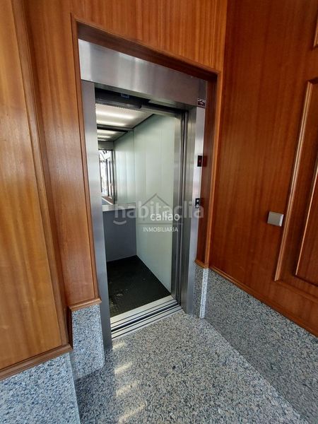 Foto 47c6f50d-7959-41f1-91ec-a80600f098ec. Lloguer dúplex amb calefacció a Plaza de España Ferrol