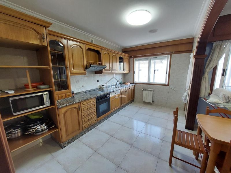 Foto 67f5b58e-8a8f-49cb-bf06-cb54ee5a8193. Lloguer dúplex amb calefacció a Plaza de España Ferrol