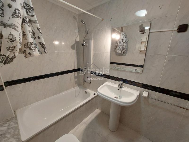 Foto 0ea8d52c-51d6-4f10-89a1-b2b49b64c5ea. Rent duplex with heating in Plaza de España Ferrol
