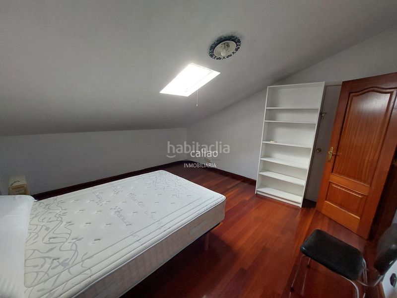 Foto 4d94a5b8-996c-4c9f-aa3d-684060243103. Rent duplex with heating in Plaza de España Ferrol