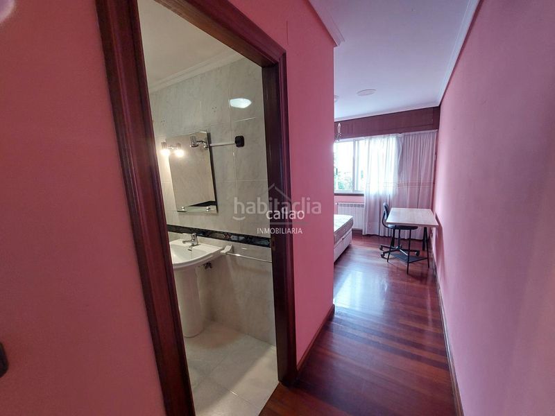 Foto 4e391ce2-5034-40ce-b141-b245cd1351c3. Rent duplex with heating in Plaza de España Ferrol