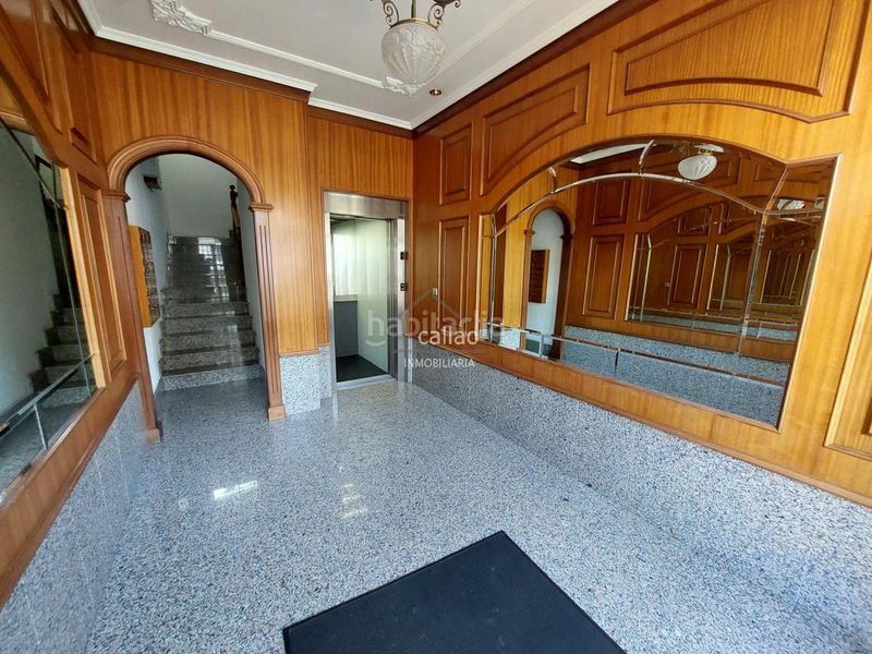 Foto 58d35855-e207-4299-8884-4b816bf3c2f1. Rent duplex with heating in Plaza de España Ferrol