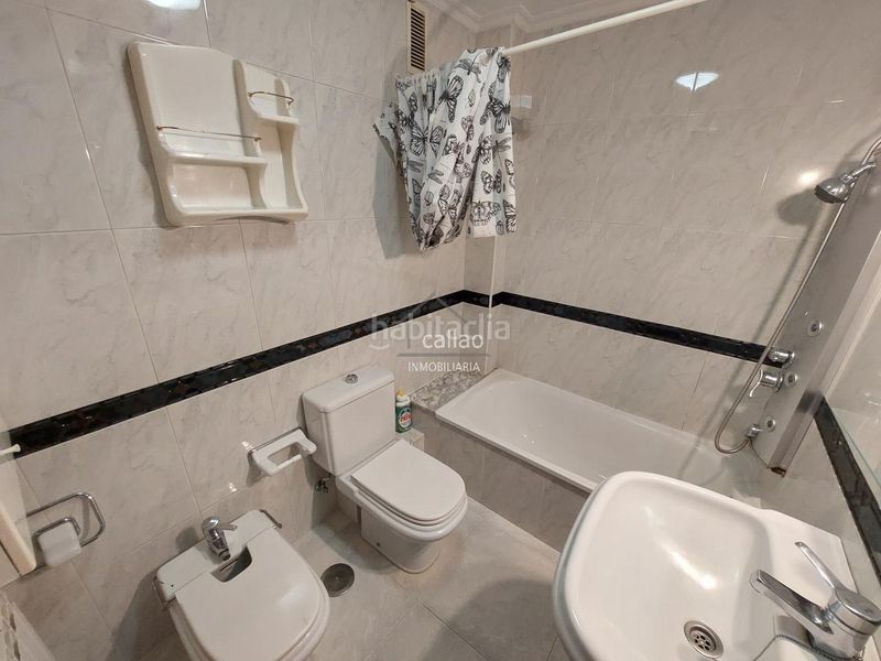 Foto 698d7b5d-3761-4962-ac3f-27a073d5af46. Rent duplex with heating in Plaza de España Ferrol