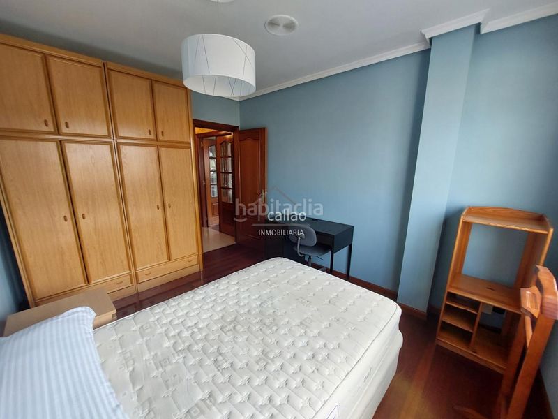 Foto b2ce2004-e701-427c-bc3c-fbbd7c9dee2d. Rent duplex with heating in Plaza de España Ferrol
