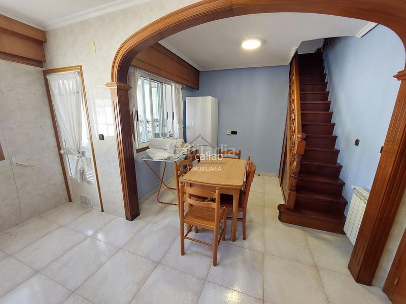 Foto d6c03a66-2898-4f2a-9a74-4ca15aca04fa. Rent duplex with heating in Plaza de España Ferrol