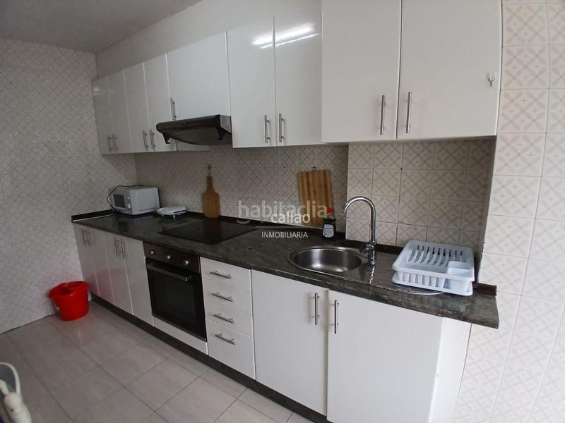 Foto 59f29f8e-8003-45ef-a454-64a95da758d1. Rent flat in Canido Ferrol