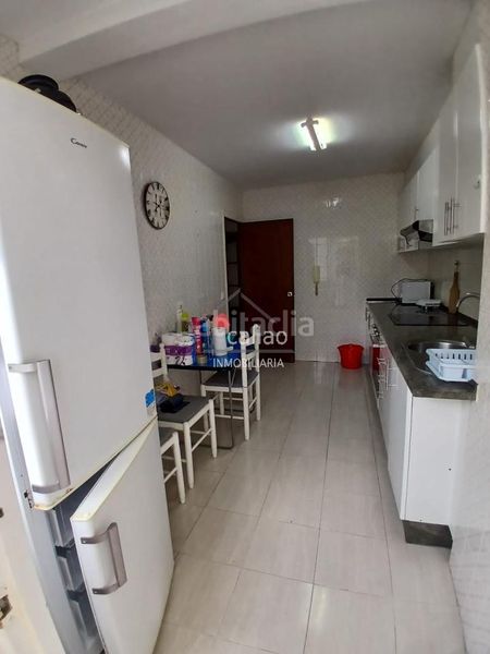 Foto 624f0f51-72ca-4052-8d0d-d6c41b1b7537. Rent flat in Canido Ferrol